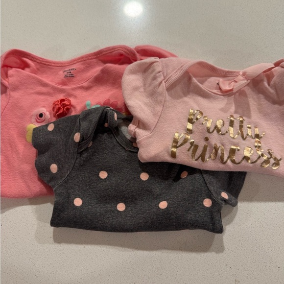 Gerber Baby Bodysuits - Pink and Gray - Picture 2 of 6